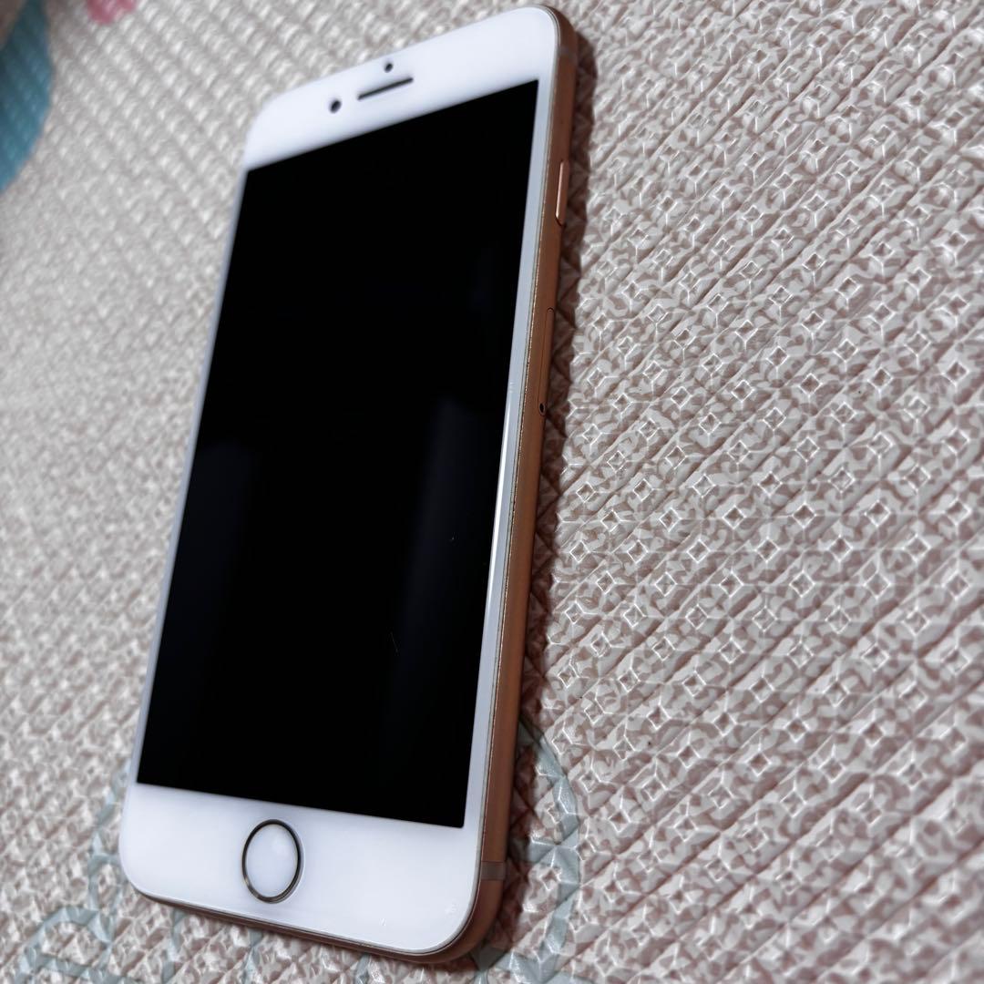 iPhone 8 64GB ゴールド 本体 初期化済み SIMロックあり