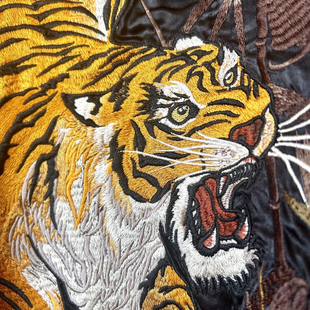 絡繰魂 粋 リバーシブルスカジャン 信長の虎 Sサイズ
