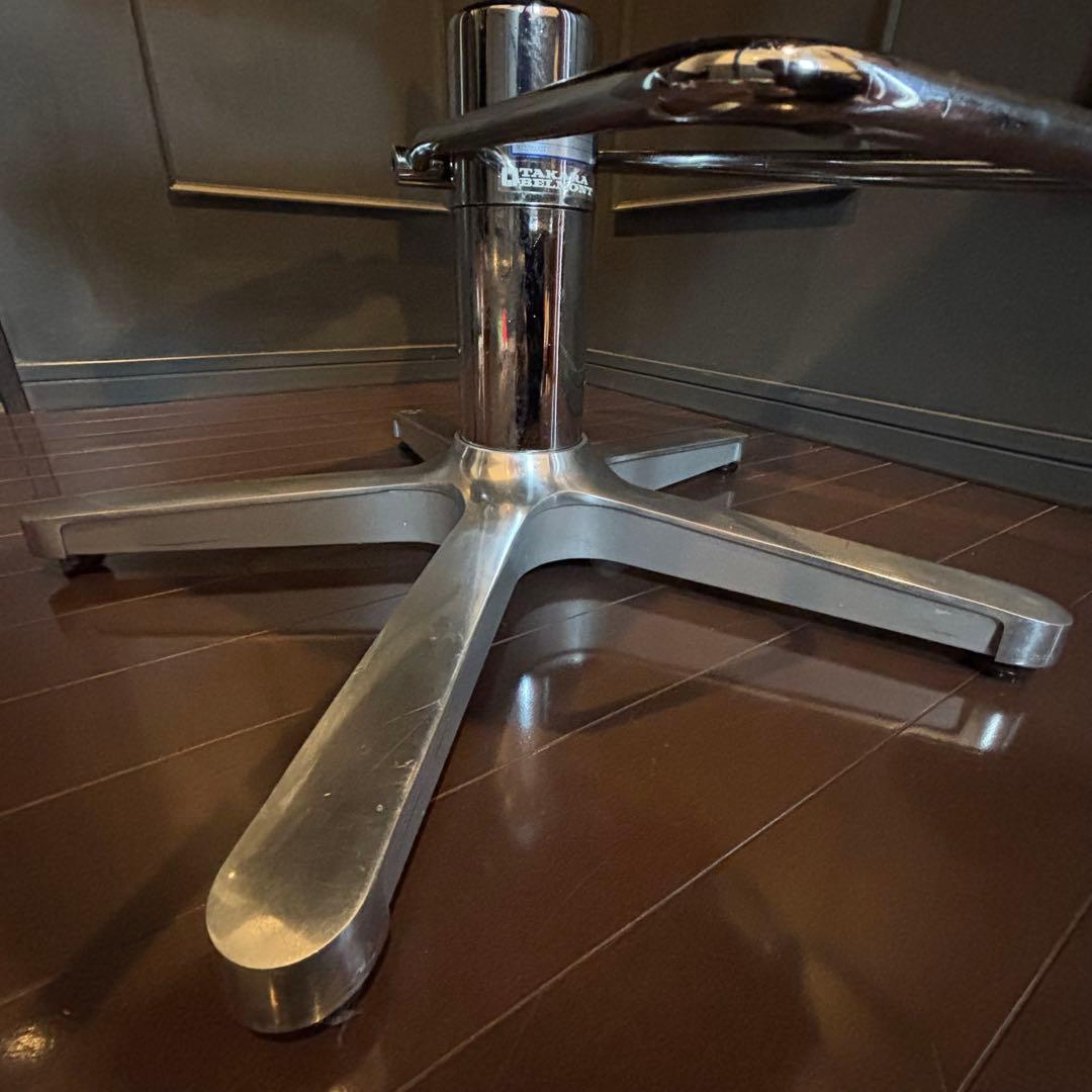 【最安値】タカラベルモントスタイリングチェア