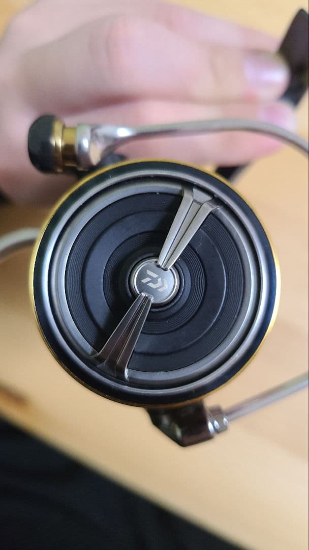 【中古美品】ダイワ 19セルテート2500s