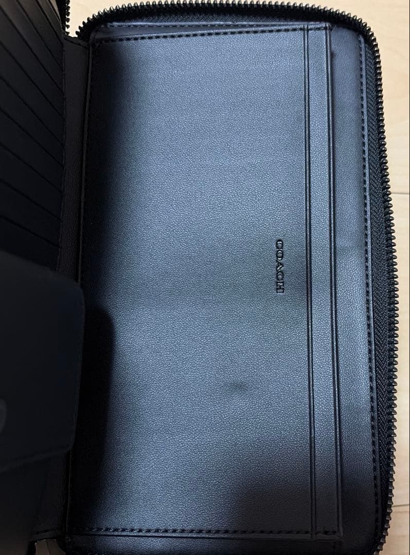 コーチ ダブルジップ トラベル オーガナイザー・シグネチャー キャンバス 長財布