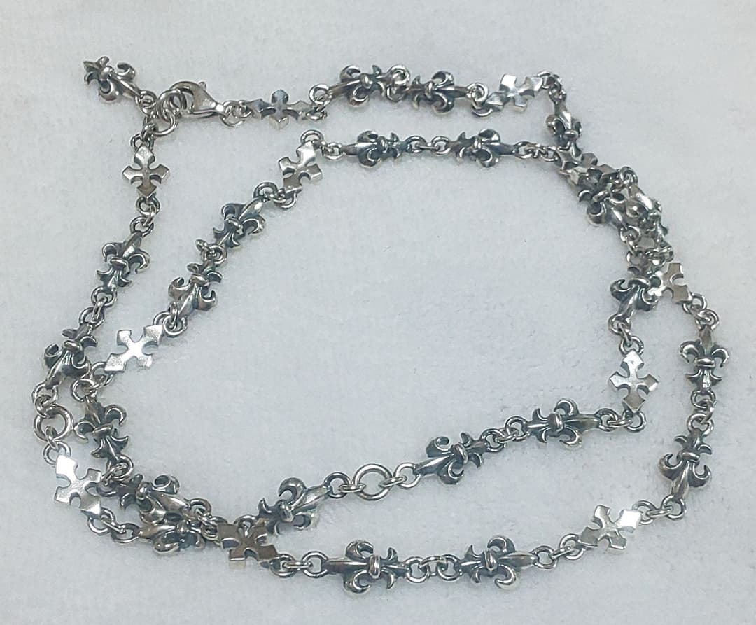 C*y様 最終価格!Patrick Cox ネックレス ユリとクロス 925 ブ