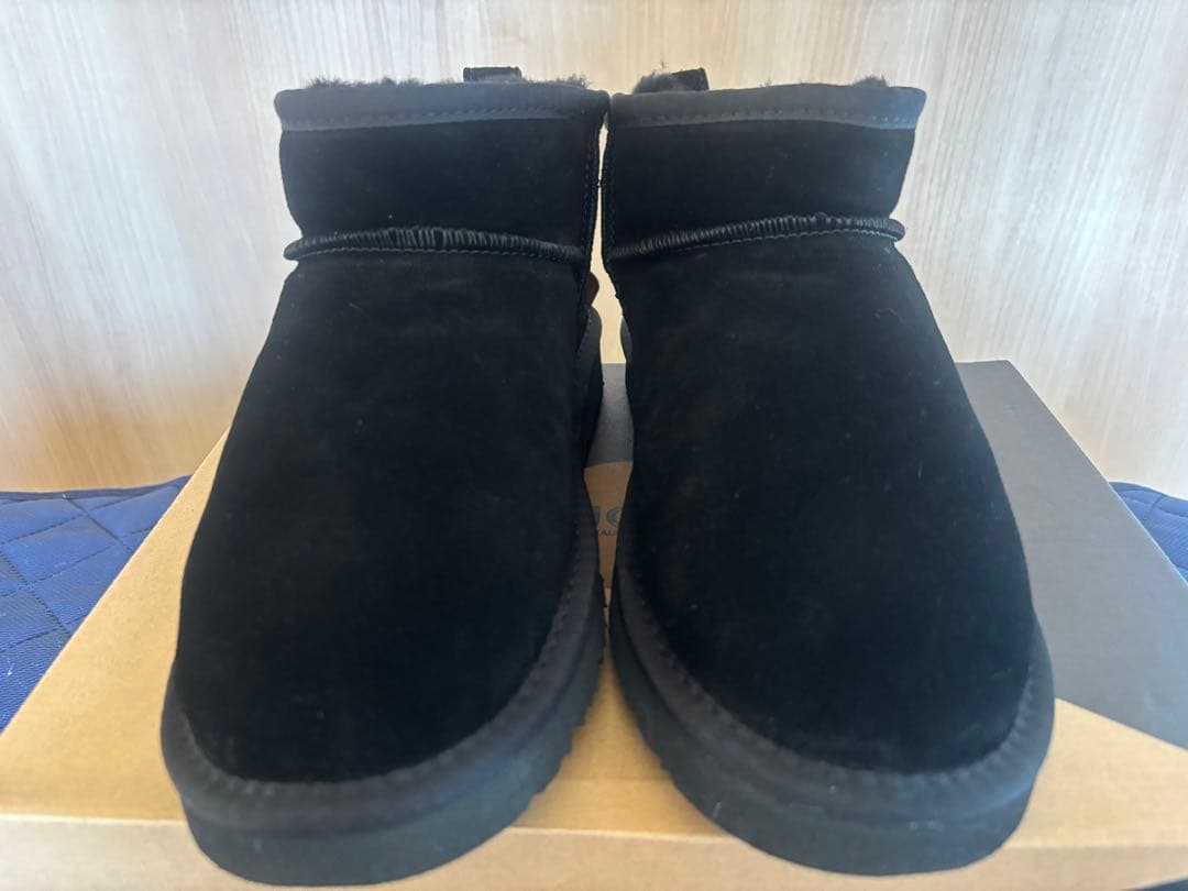 未使用　UGG クラシックウルトラミニ/ユニセックス　ブラック