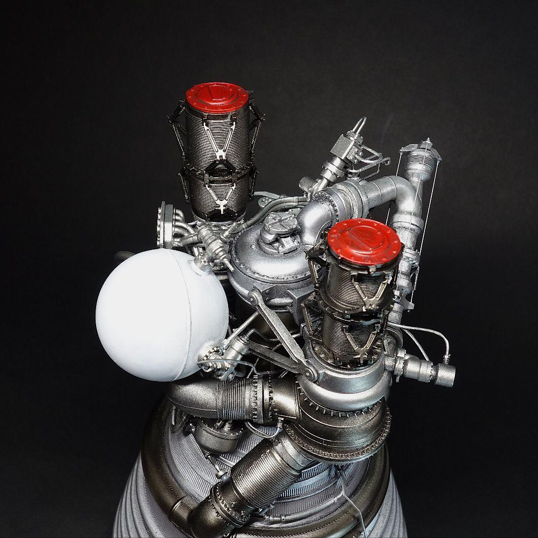ロケットダイン社製 J-2 ロケットエンジンモデル完成品