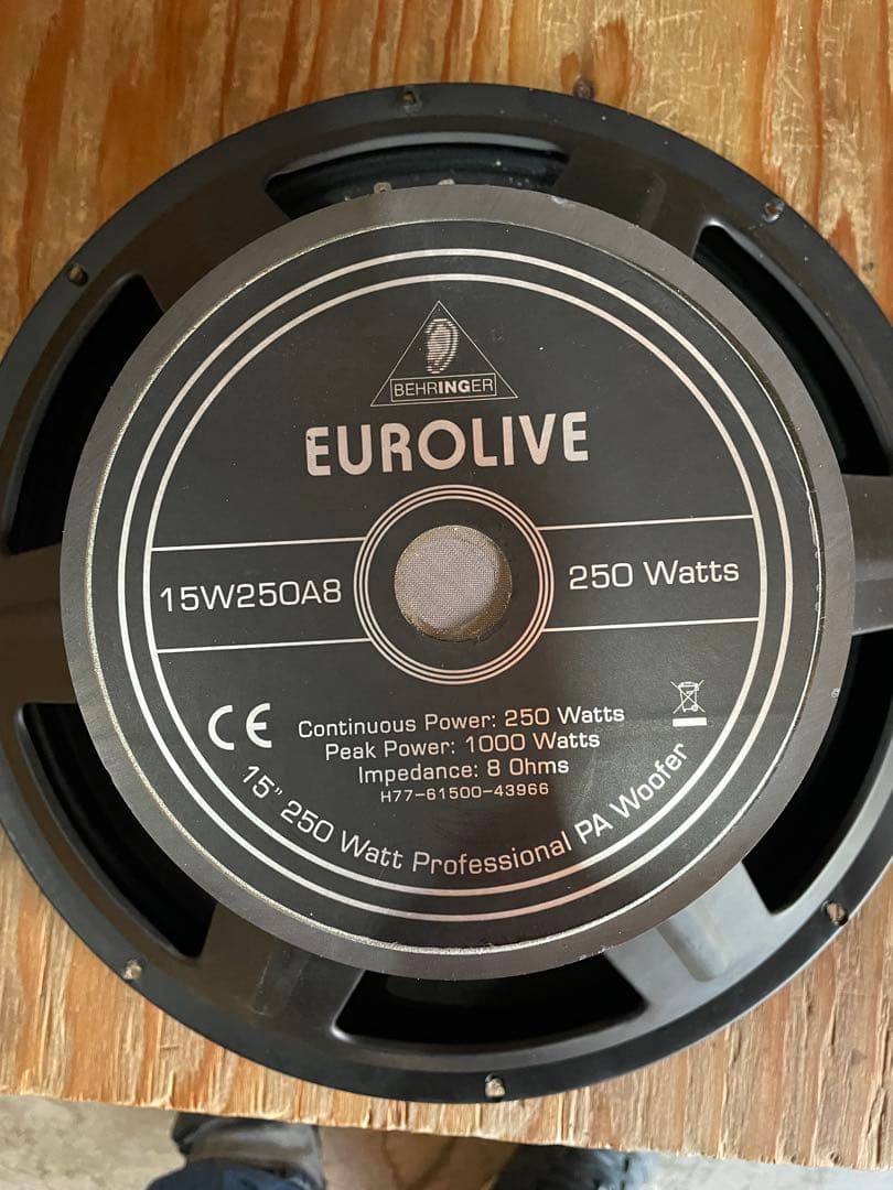 BEHRINGER EUROLIVE 15W250AB ウーファー