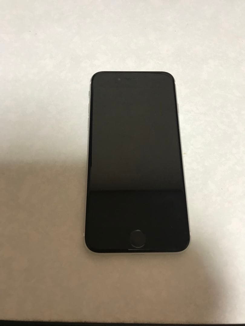 iPhone SE第2世代ホワイト　64GB
