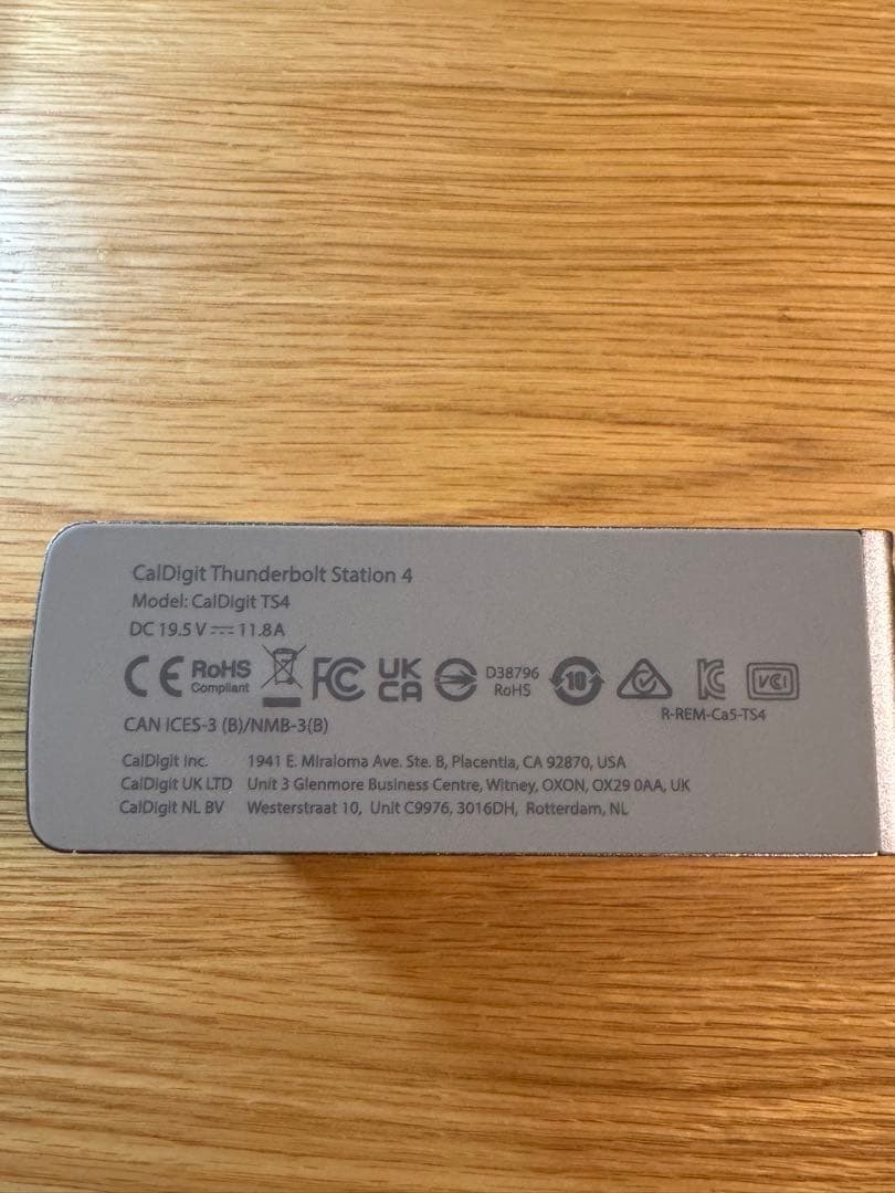 【美品】CalDigit TS4 Thunderbolt Station 4