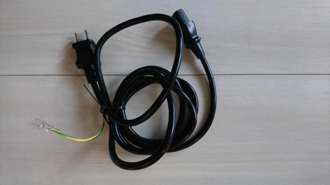 ドスパラ スリム Intel12世代i3 メ16GB SSD1TB GT1030