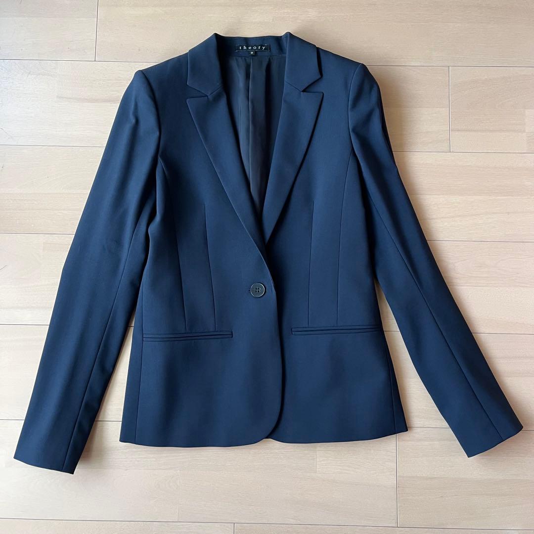 セオリー　パンツスーツ ネイビー　サイズ0