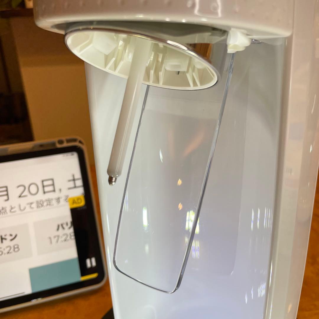 ソーダストリーム スピリットW ガスシリンダー2本 、専用500mlボトル1本付