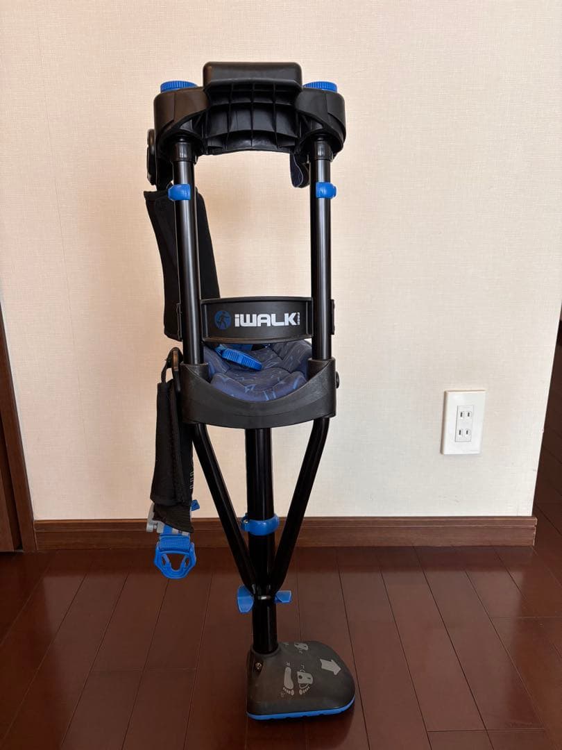 iWALK free 3.0 松葉杖 ブラック/ブルー