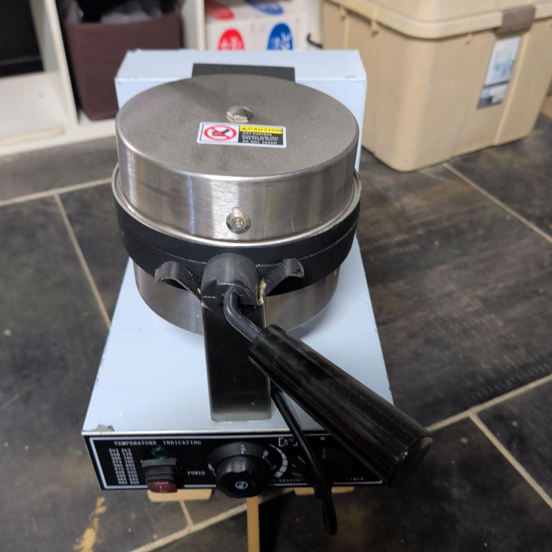 TVT ワッフルメーカー 1200W 445*250*300mm中古品！