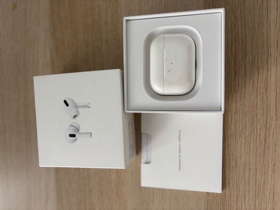 お値下げしました！AirPods Pro 本体 ホワイト　第一世代