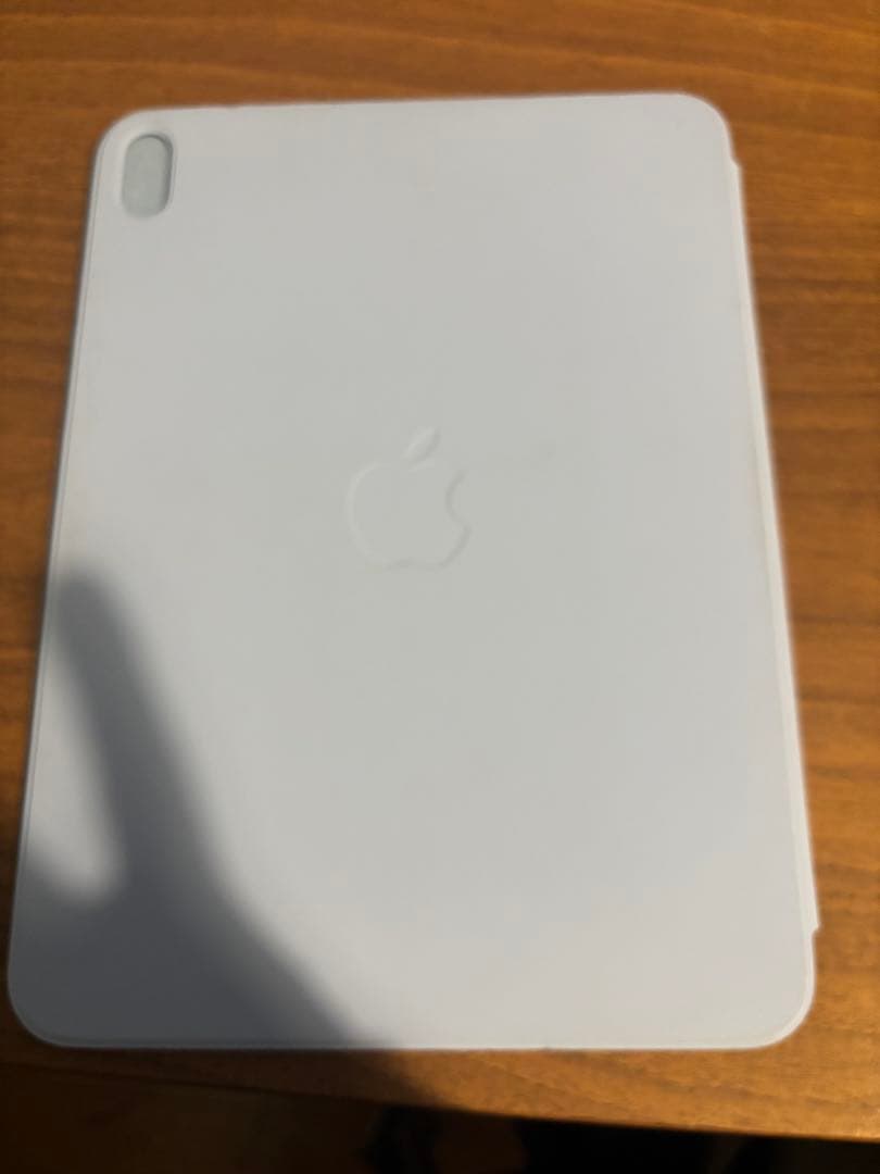 美品iPad 10世代　wifi 64 GB smart folio付き