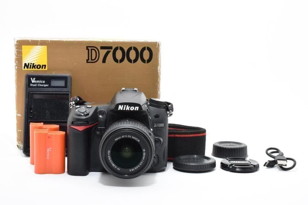 【希少・箱付】 Nikon ニコン D7000 レンズキット デジタル一眼カメラ