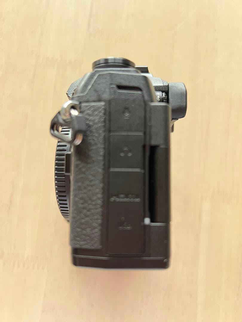 (美品) オリンパスミラーレス一眼カメラOM-D E-M1 Mark II 本体