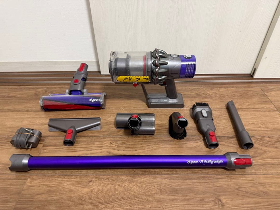 Dyson ダイソンコードレスクリーナー SV12 フロアドックセット 動作品
