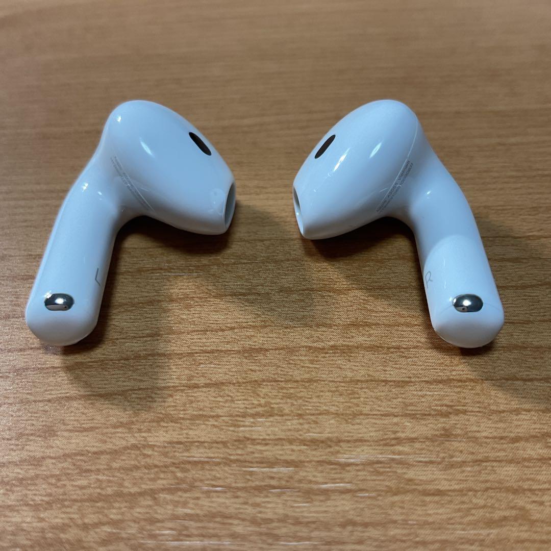 Apple AirPods 4 アクティブノイズ キャンセリング搭載