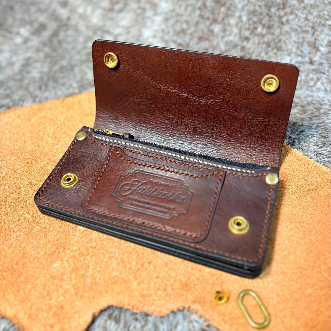トラッカーウォレットロング3層+1ポケ.牛オイルヌメ.チョコ