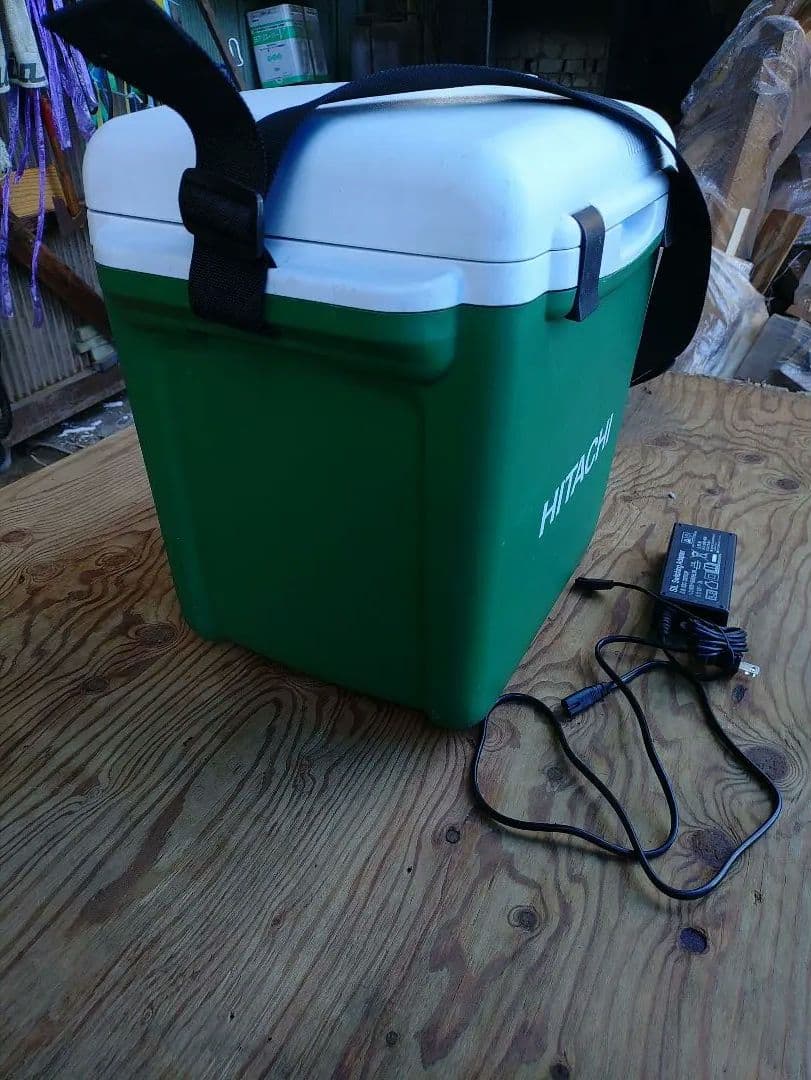 HITACHI UL 18DSL クーラーボックス　 コードレス冷温庫