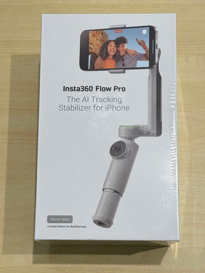 新品未開封　Insta360 Flow Proスマートフォン用スタビライザー