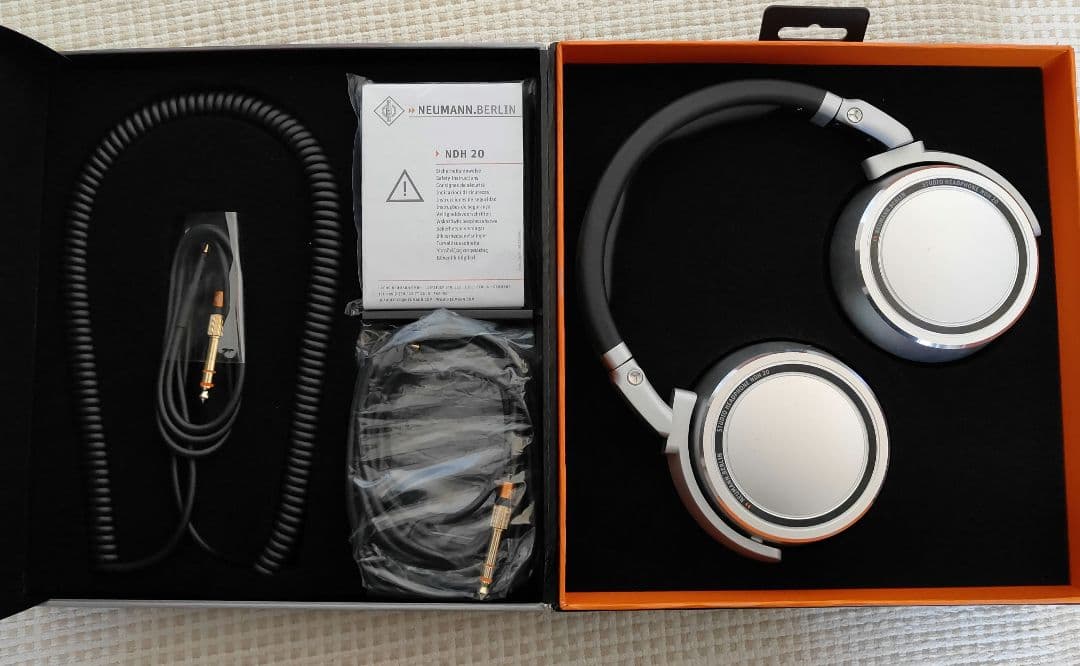 NEUMANN ノイマン　NDH20ヘッドホン