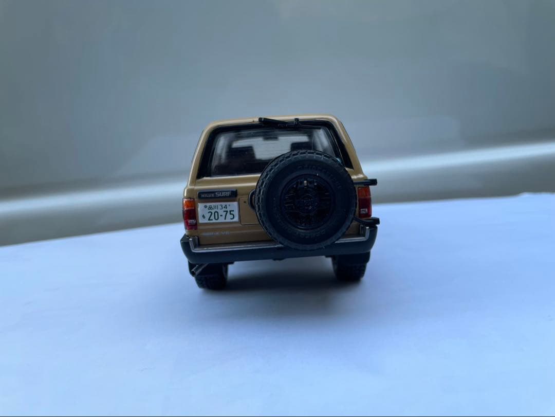 ム*ク様 1/24 アオシマハイラックスサーフの完成品