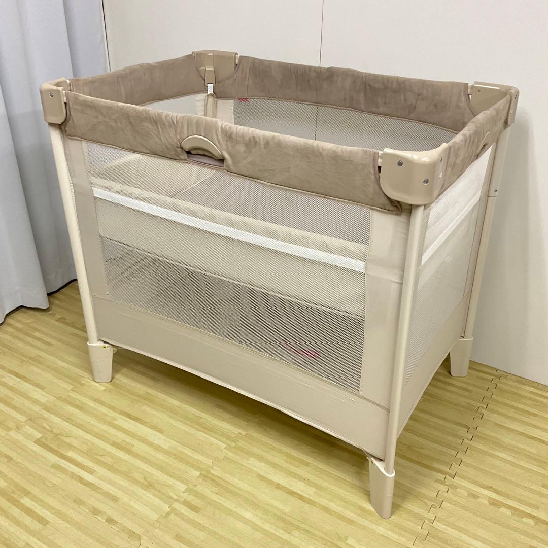 綺麗！アップリカ ベビーベッド ココネル エアー プラス