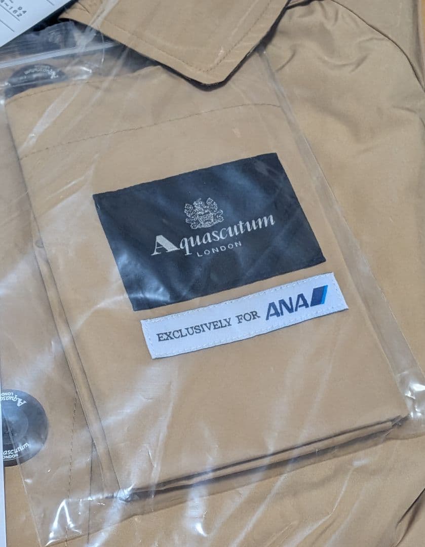 ＜ANAオリジナル＞Aquascutumレインコート レディース ベージュ L