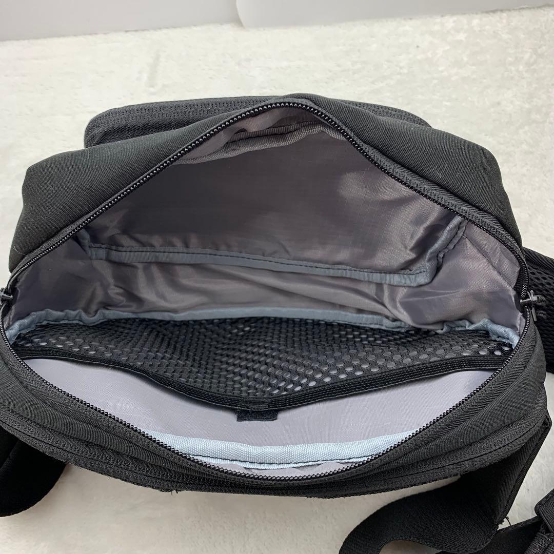 【美品】POMULU ポムル ヒップシート ショルダーバッグ 2way ブラック