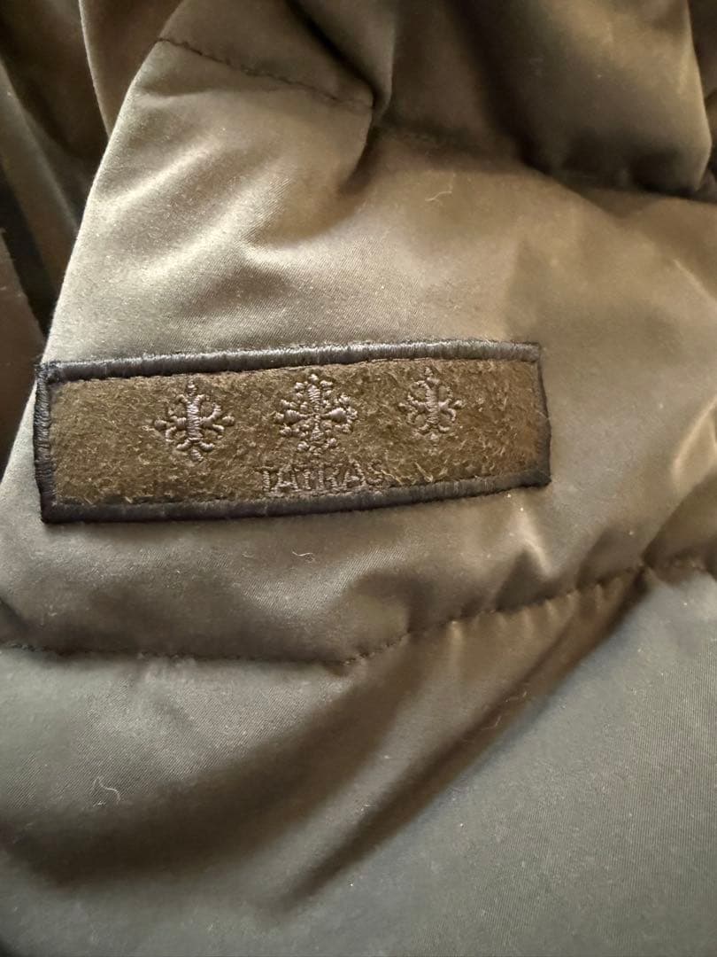 TATRAS 本物保証　調整可能ベルト付き暖かく素敵なダウンコート　最終価格！！