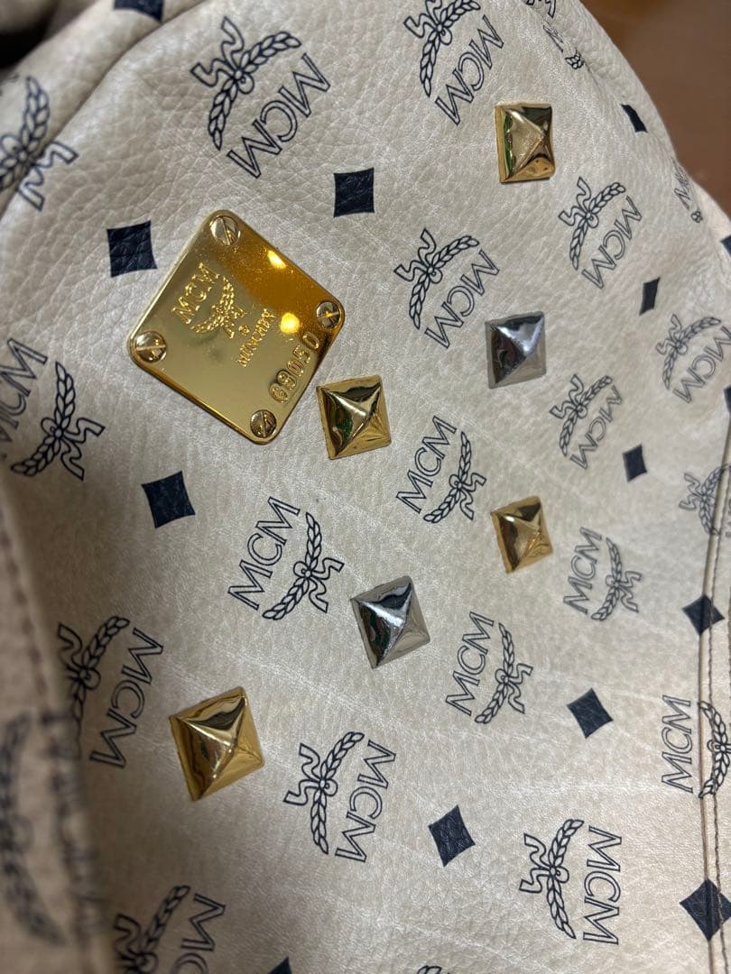MCM バックパック　リュック　スタッズ
