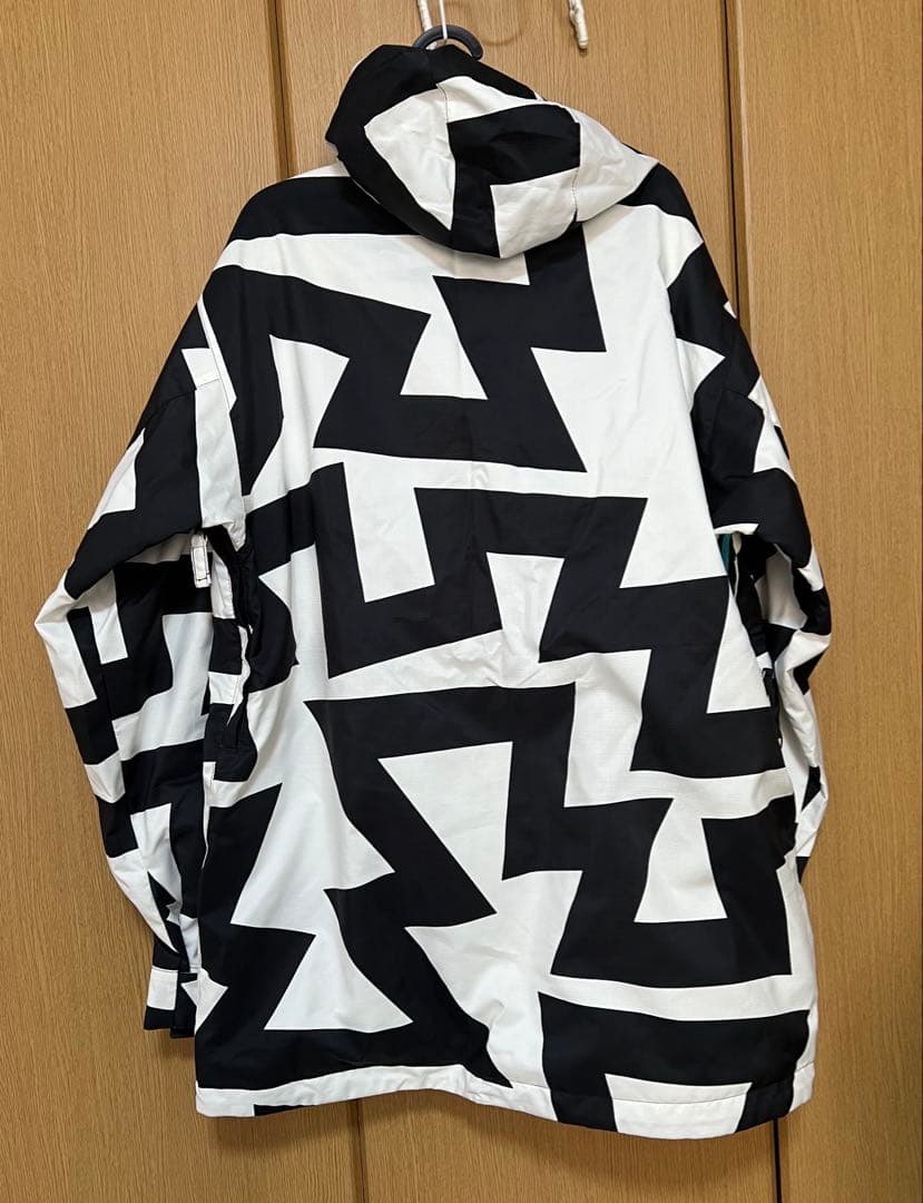 ご予約‼️中古美品⚫︎メンズ　スキー　スノボ　ウェア　ゴーグル　手袋　ベルト　7点