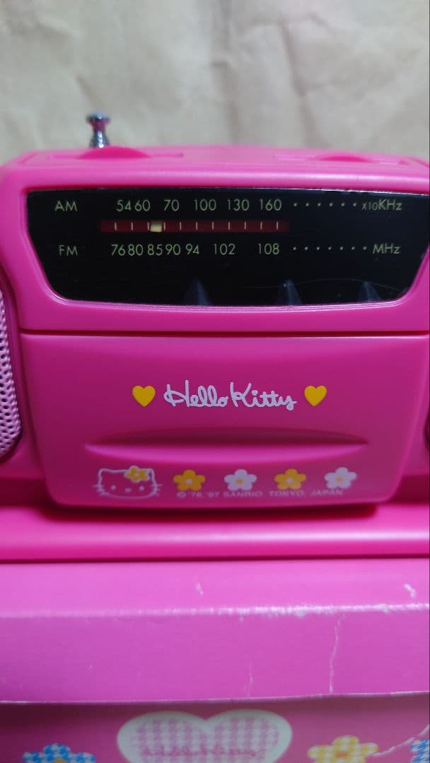 撮影の為開封のみ サンリオ　ハローキティ　ミニ ラジオ ポータブルラジオ