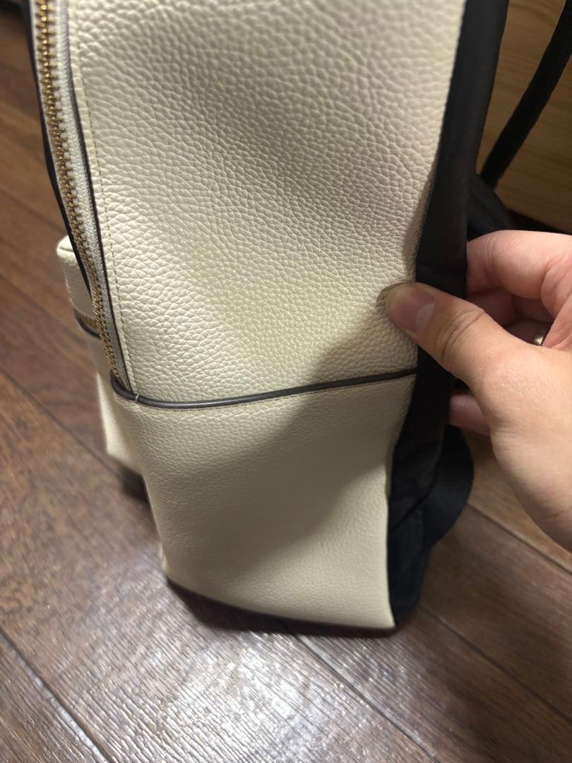 COACH ホワイトペブルドレザーリュック