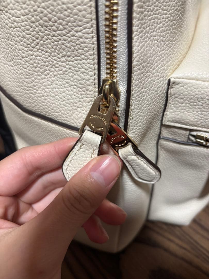 COACH ホワイトペブルドレザーリュック