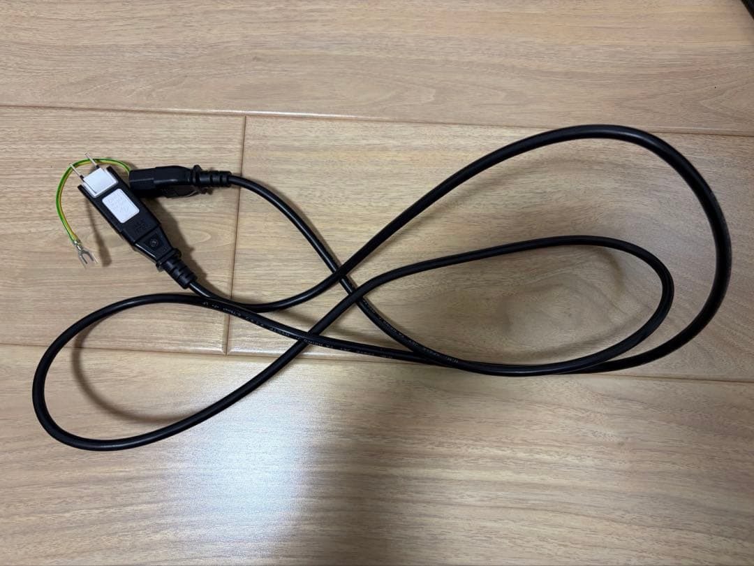 【美品】innocn 24C1F 24インチモニター 本体