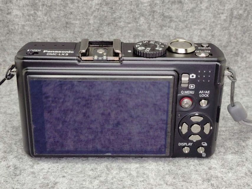 LUMIX DMC-LX３ コンパクトデジタルカメラ