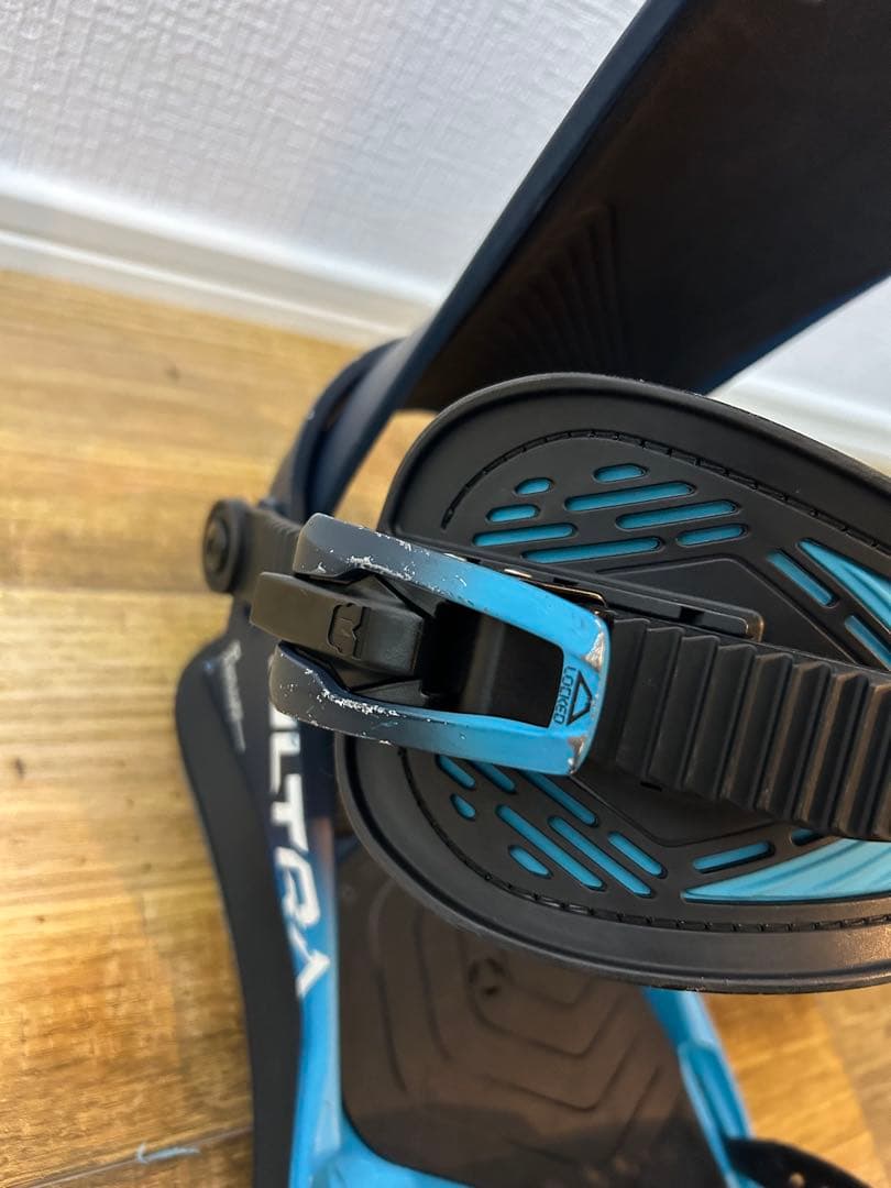 UNION スノーボードビンディング 黒/青