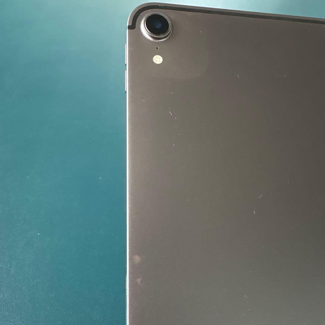 iPad Pro 第一世代 11インチ 64GB セルラーモデル