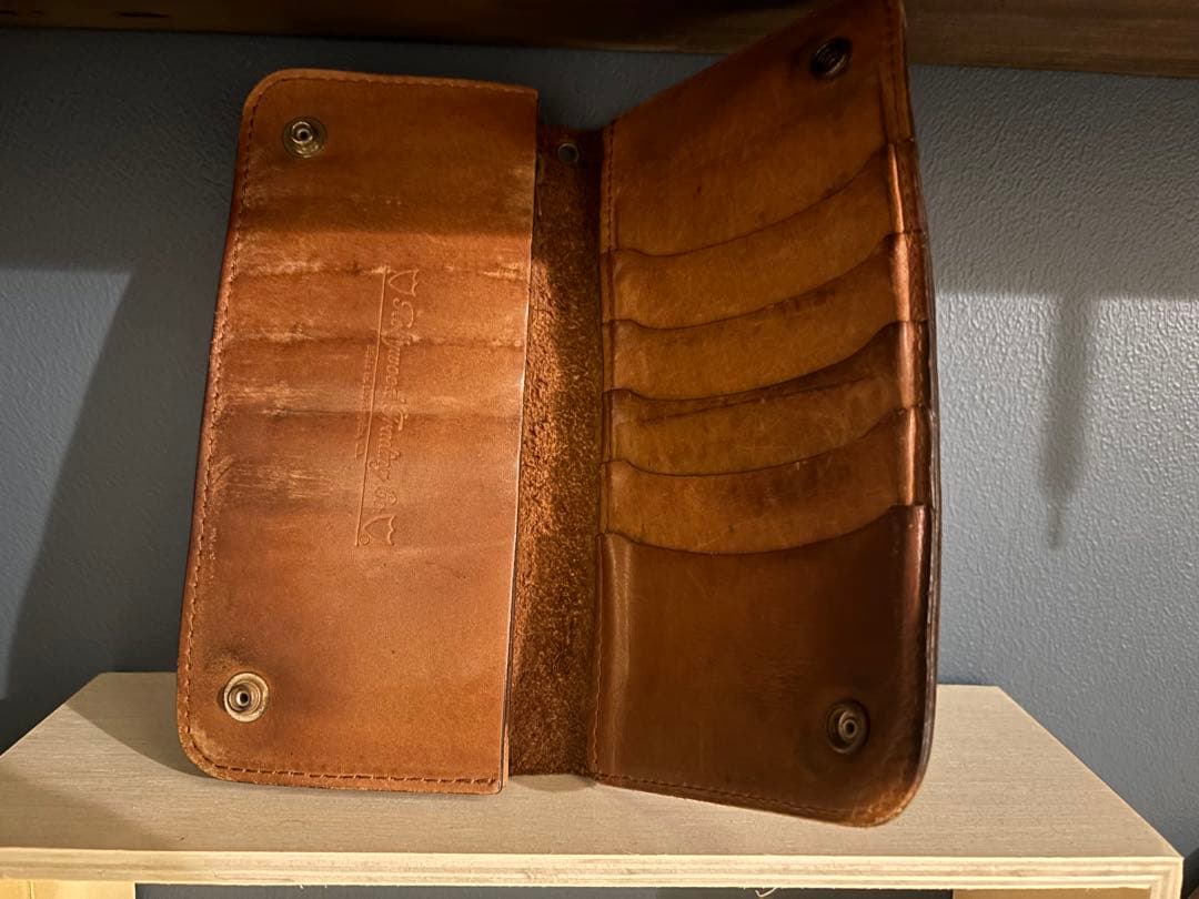 HTC ハリウッドトレーディングカンパニー ロングウォレット　スタッズ