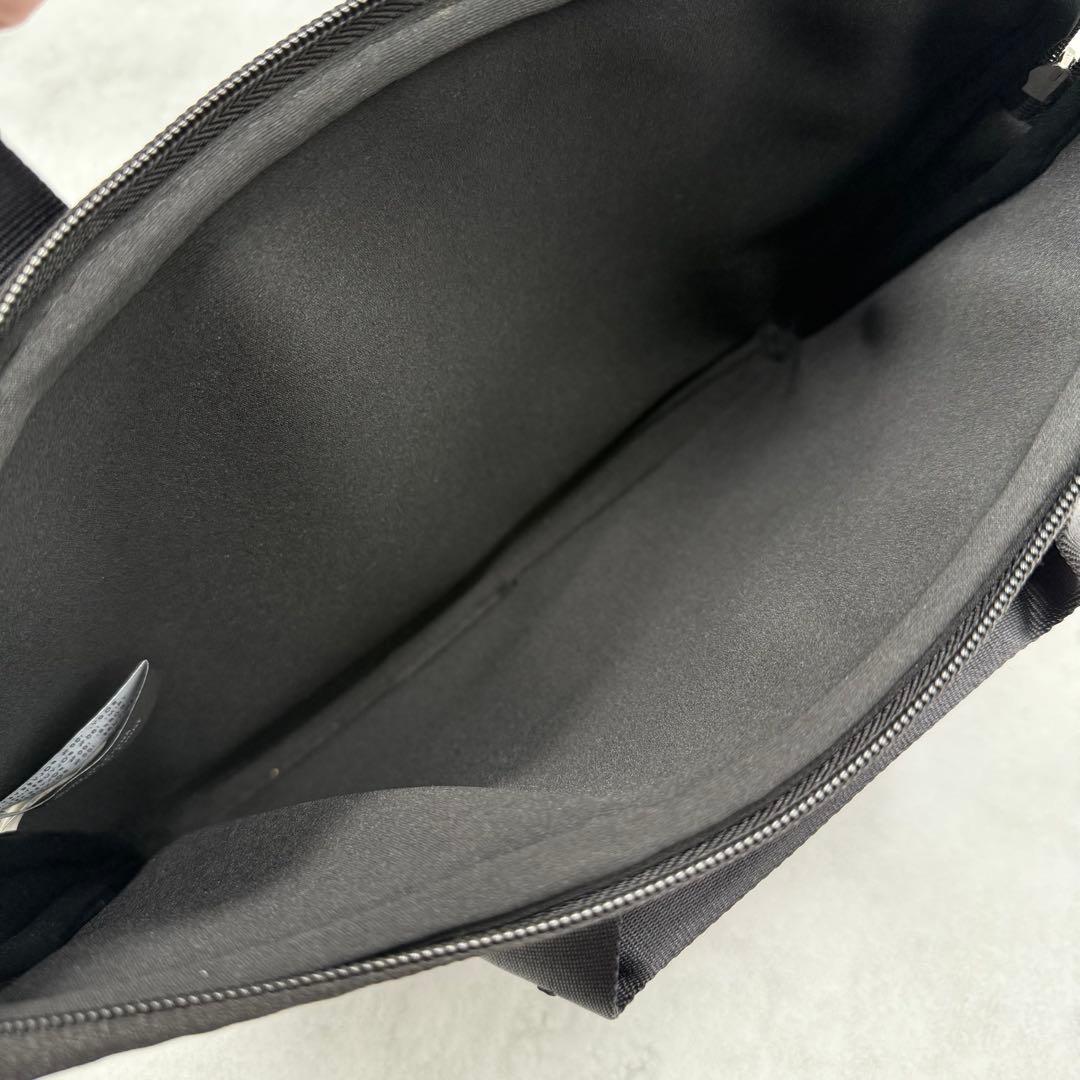 美品✨MARC JACOBS PCケース 2way 総柄 ブラック