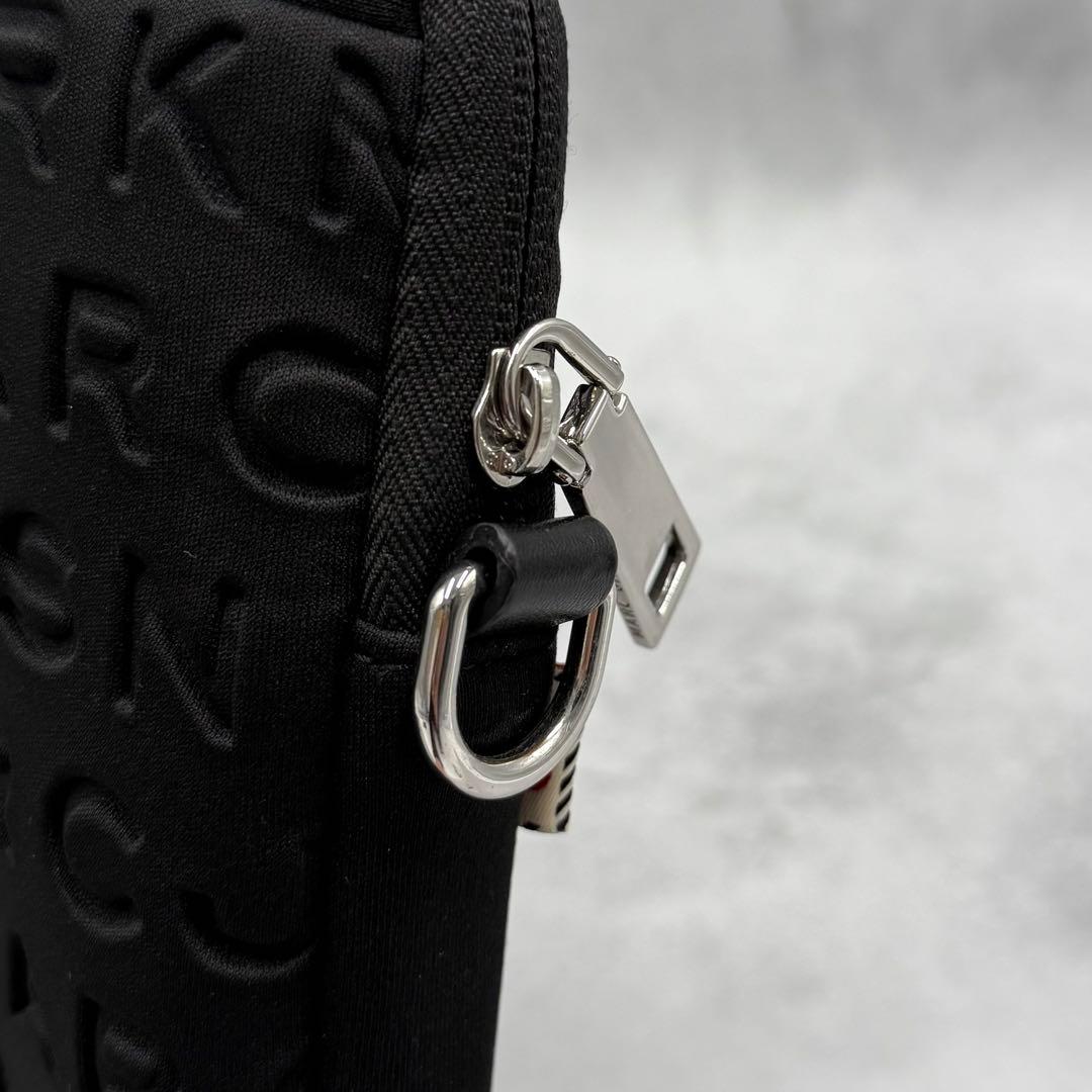 美品✨MARC JACOBS PCケース 2way 総柄 ブラック