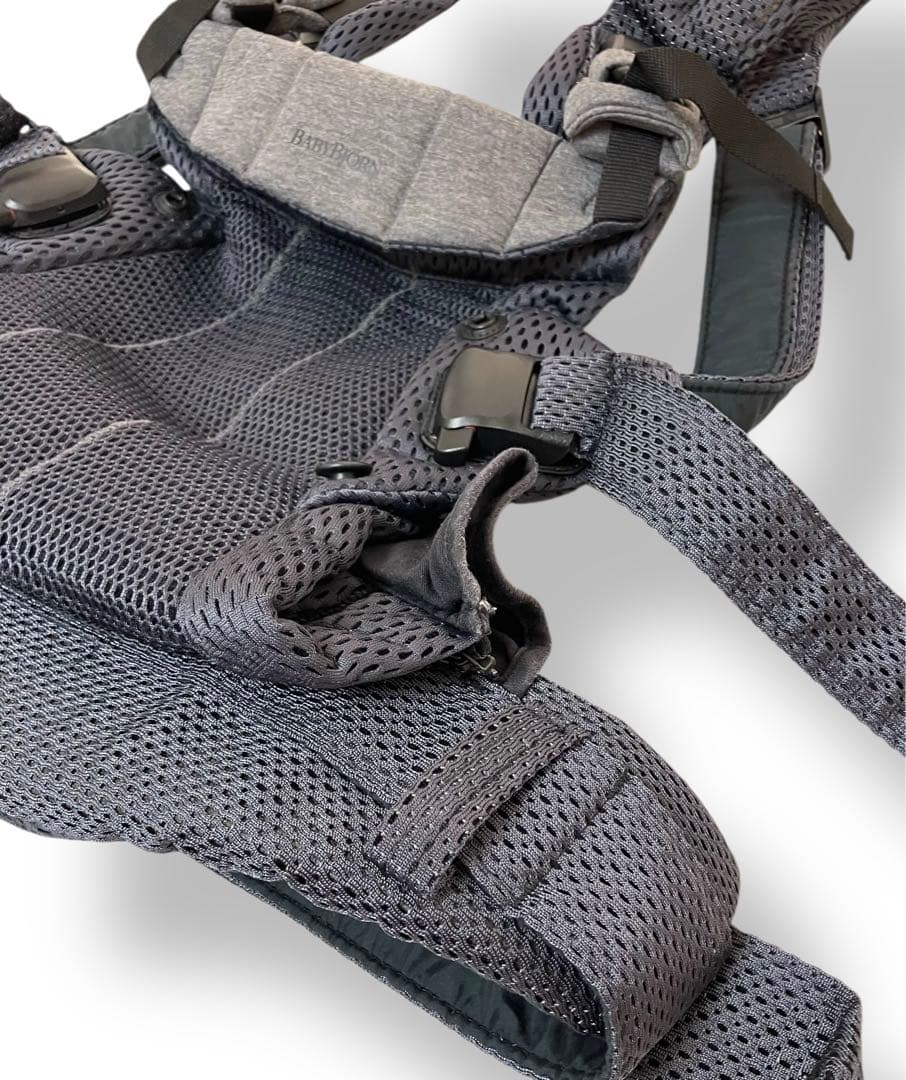 美品 国内正規品 送料無料 BabyBjorn ベビーキャリア HARMONY