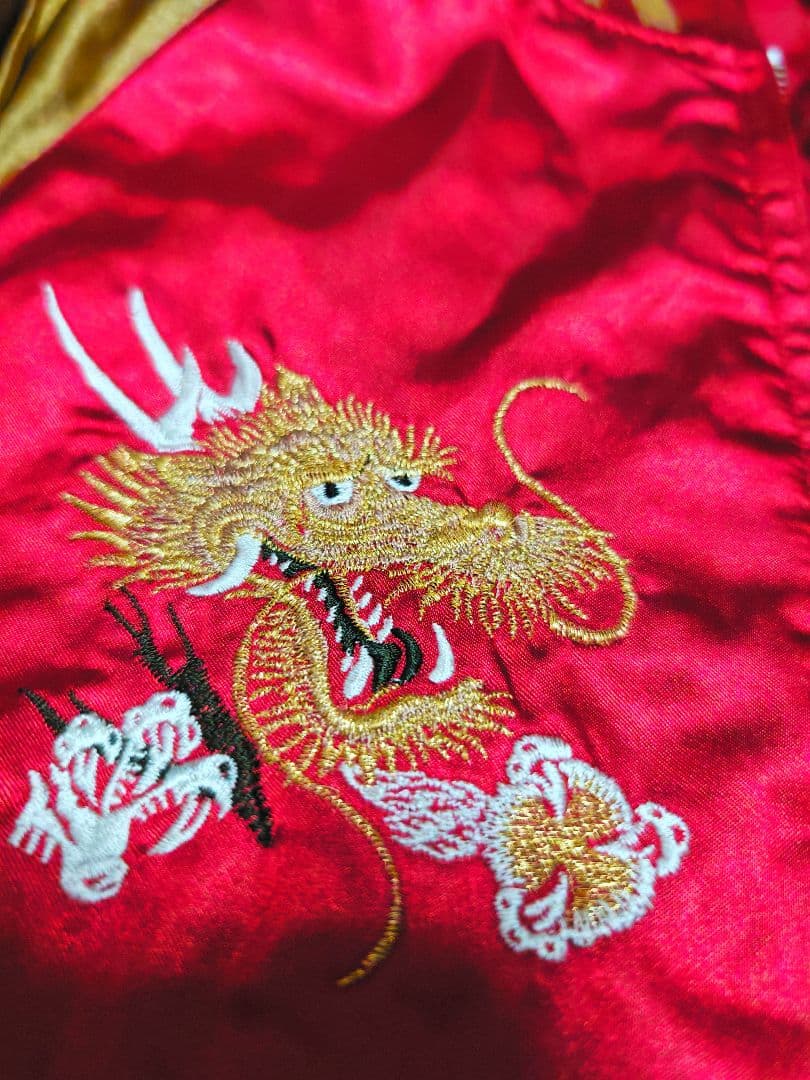 VORABLE 日本 限定 スカジャン 赤金 龍刺繍 unisex サテン
