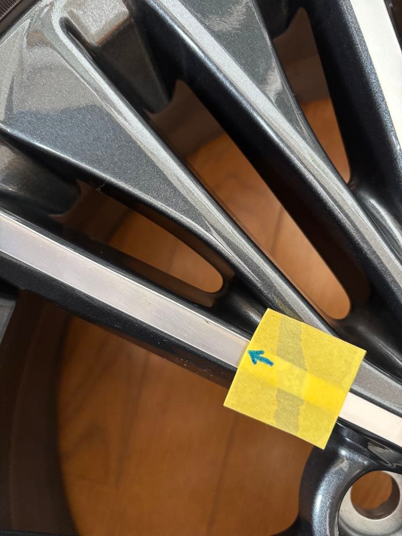 25年製60プリウス 純正アルミホイール タイヤセット4本　195/50R19