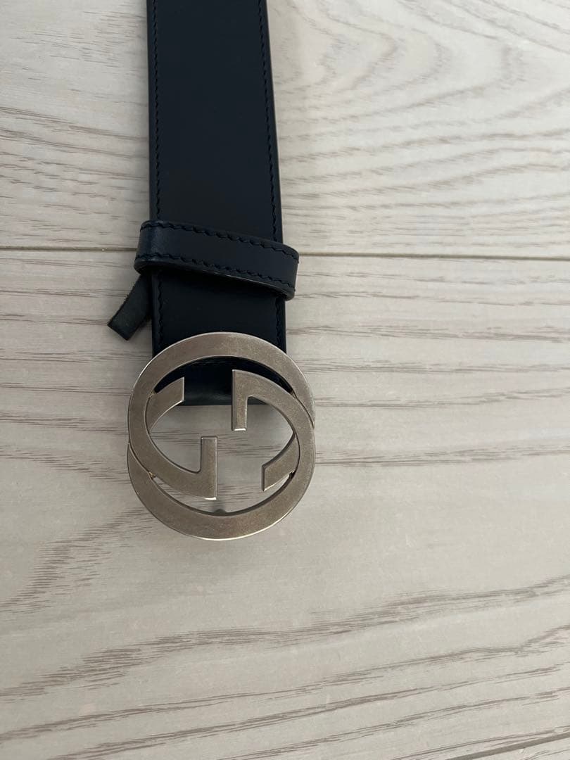 GUCCI ブラックレザー ベルト ダブルGロゴ564389