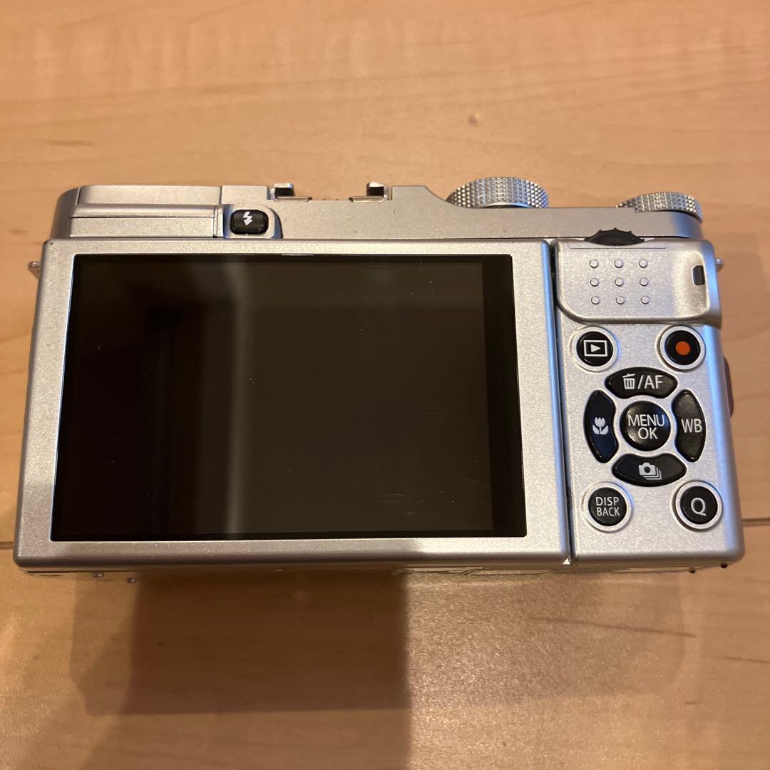 FUJIFILM X-A1 ブラウン