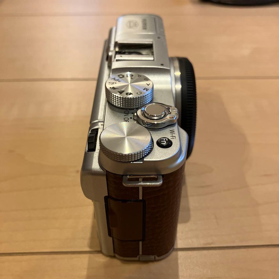 FUJIFILM X-A1 ブラウン