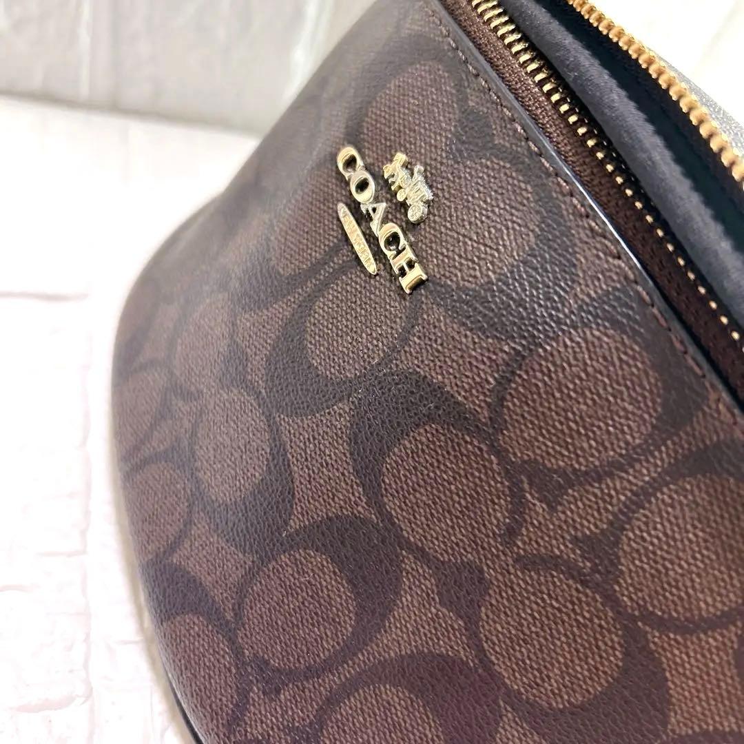 COACH ロゴ柄 ボディバッグ